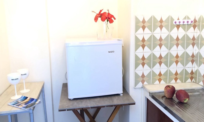 Akrotiri Apartment | Studios by the sea near Zakynthos town very close to the beachfront seafront