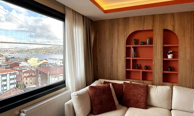 Inegeul Apartment | Stunning Bosphorus View