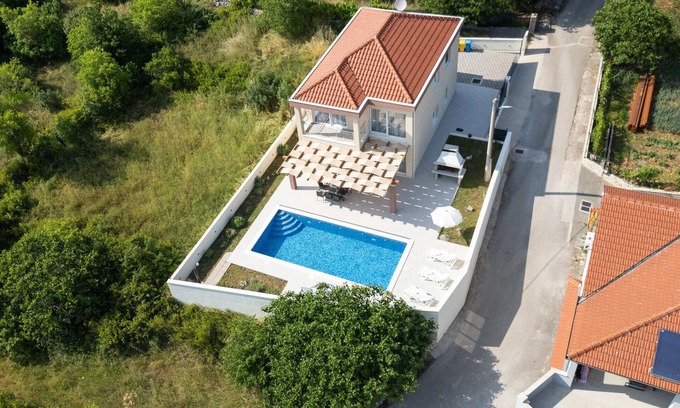 Primorski Dolac House | Stunning home in Primorski Dolac
