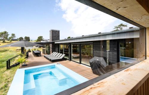 Egsmark Strand House | Stunning Home In Ebeltoft With Sauna