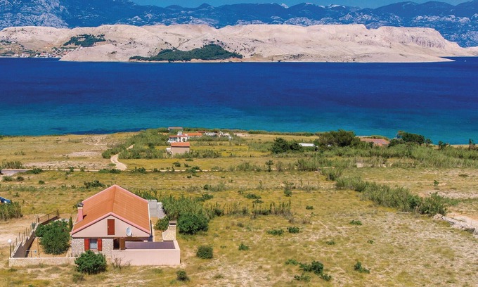 Kolan House | Stunning home in Pag with WiFi