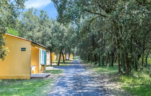 Saint-Savinien House | Stunning Home In Saint-Savinien