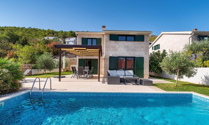 Vinjerac House | Stunning home in Vinjerac with kitchen