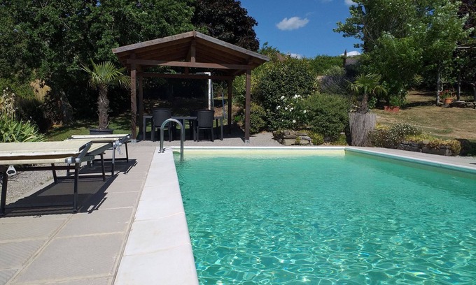 Pieve di Chio Villa | Stunning private villa for 5 people with WIFI, private pool, TV, terrace and pets allowed