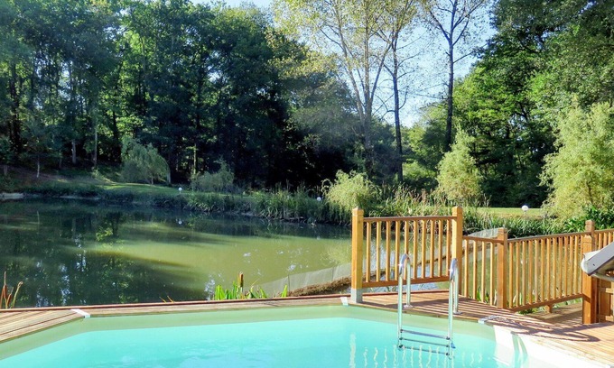 Gueyze House | Stunning private villa for 4 guests with private pool, A/C, WIFI, TV, patio and parking