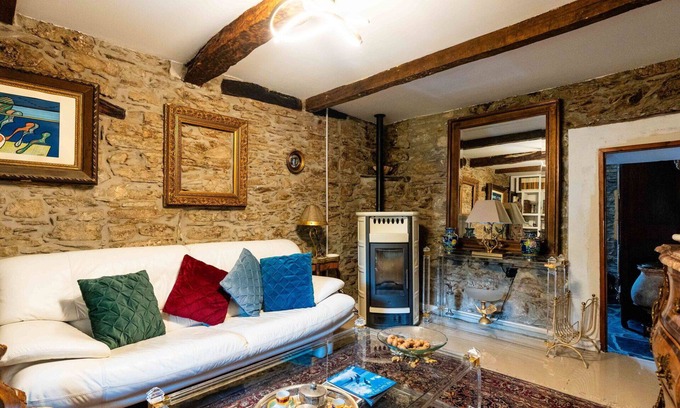 Ville San Pietro House | Stunning villa for 6 guests with A/C, WIFI, pets allowed and panoramic view