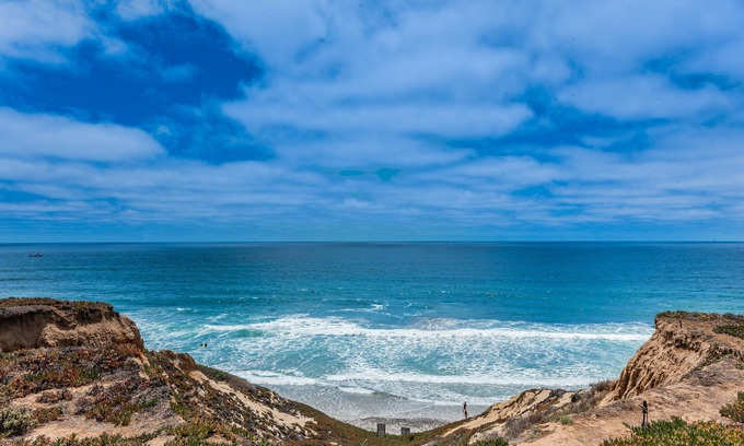 Encinitas House | Stunning Whitewater Views from Oceanfront Property! nGorgeous! Winter pricing!