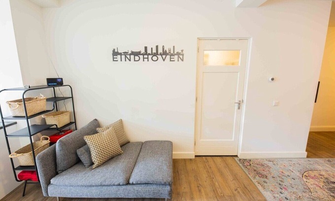 Binnenstad Apartment | Stylish 50m² Two-Bedroom Apartment (SD-23-K)