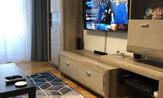 Ploiesti Apartment | Stylish and ambiance!