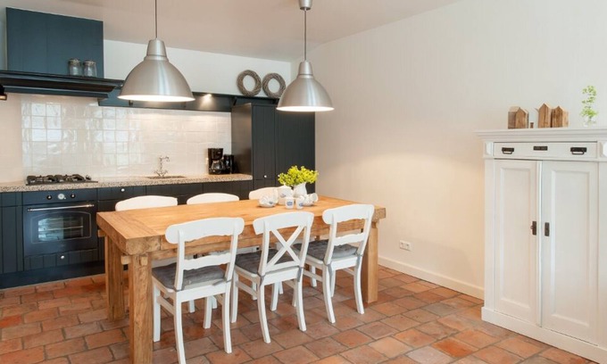 Haastrecht House | Stylish and luxurious holiday home near Gouda - 2