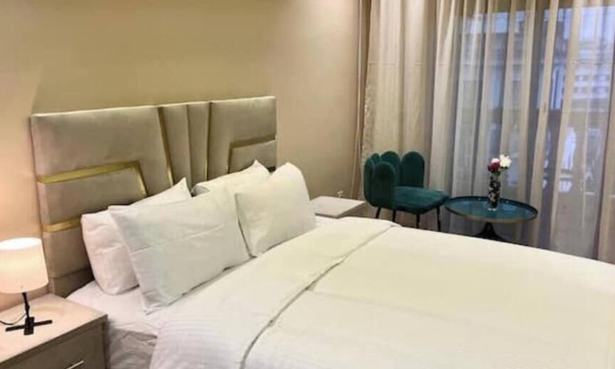 LA GIRONDE Apartment | Stylish App, 5 Min Walk to Casa Port-Casablanca