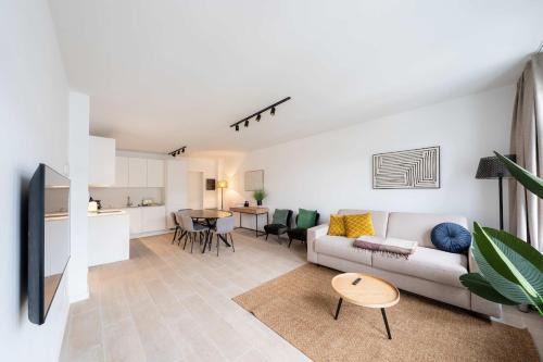 South Antwerp Apartment | Stylish Duplex for 8 in Central Antwerp