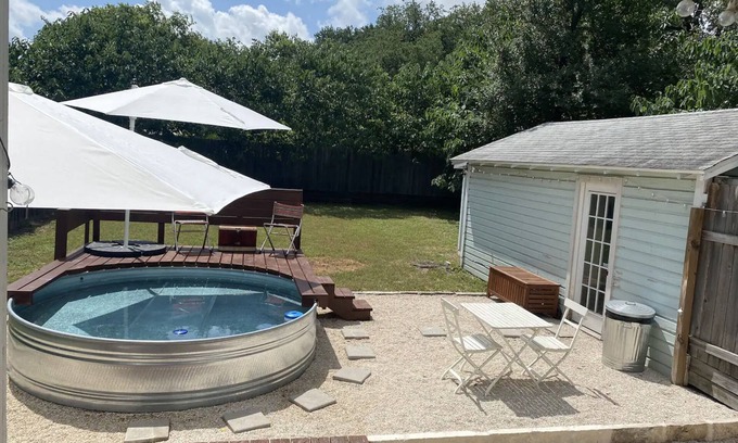 South Lamar House | Stylish home with pool and big yard in central Austin