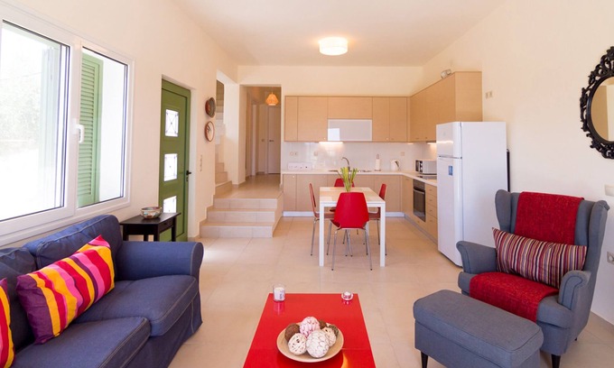 Skotino House | Stylish House Close To The Beach