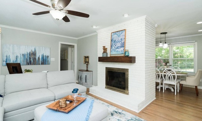 Cary House | Stylish Ranch- walkable to downtown Cary