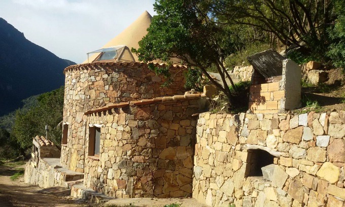 Lanusei House | Su Nuraxi, Welcome You To Our Age-old Island. ADSL / WiFi.