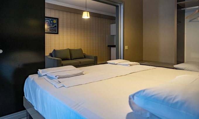 Eceabat House | Suit in a Historical Place