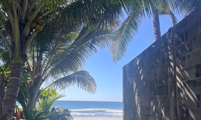 San Diego Cabin | Suite Steps away from the beach AC free Fiber int in Playa San Diego La Libertad