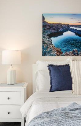 Delahey House | Summery 4BR Home by Mel Airport, CBD & Watergardens