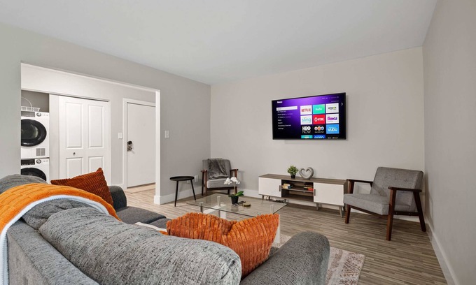 Rochester Apartment | Sunlit Modern Unit Cozy Clean & Peaceful