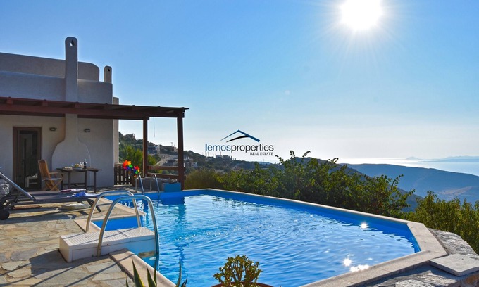 Kea House | Sunny house with a great sea view and a swimming pool