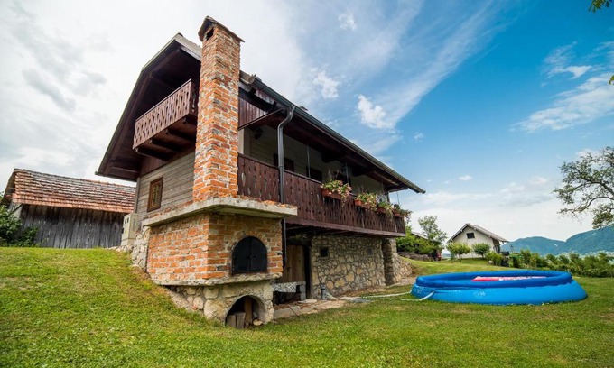 Bistrica ob Sotli House | Sunny House with Sauna