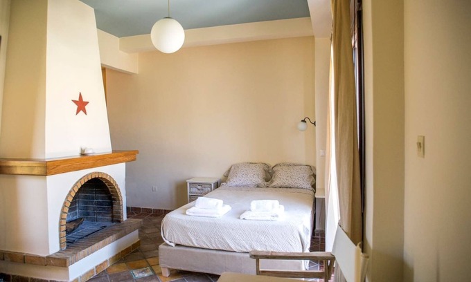 Filopappou Apartment | Sunny Top Floor Studio/Excellent Athens view