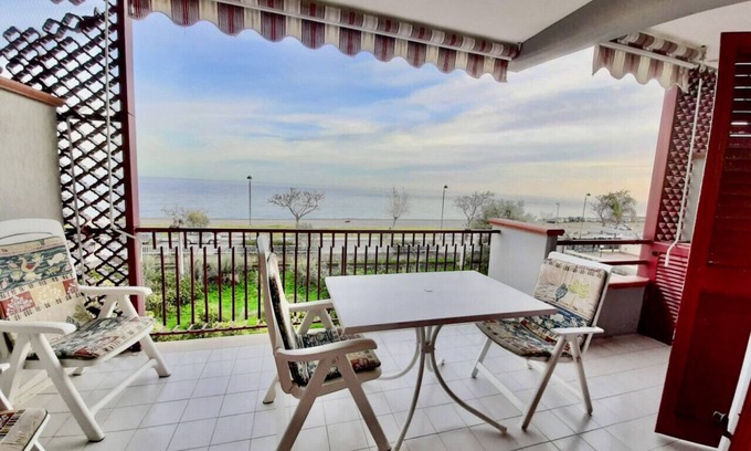 Ali Terme Apartment | Sunrise by the Sea Apartments - Alì Terme