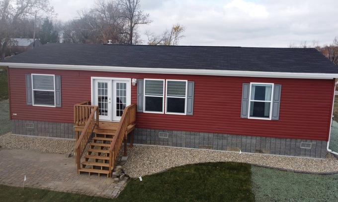 Perham House | Sunrise Shores on Paul Lake