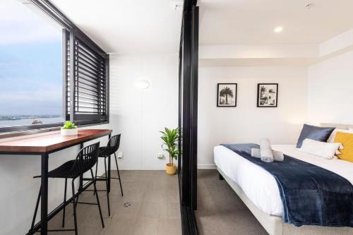 Hamilton Apartment | Sunset on the Esplanade