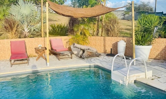 Vieux-Habitants Bed & Breakfast | Sunset Sea View