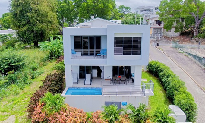 Mount Standfast Villa | Sunset views by DanTopia Villa in Holetown's west coast. Private pool & parking!