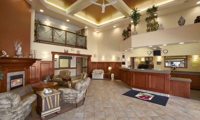 Fort St. John Hotel | Super 8 by Wyndham Fort St. John BC