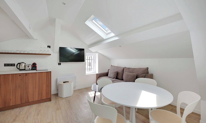 Aubervilliers Apartment | Superb apartment - 1BD/4P - Aubervilliers