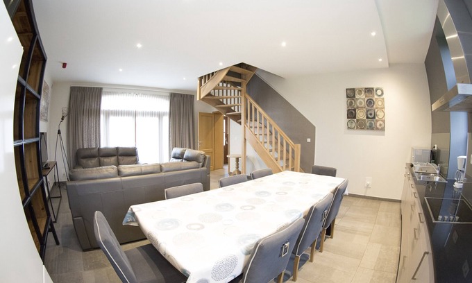 Laneffe Other | Superb gîte in an old farm workshop for 7 people with all mod cons