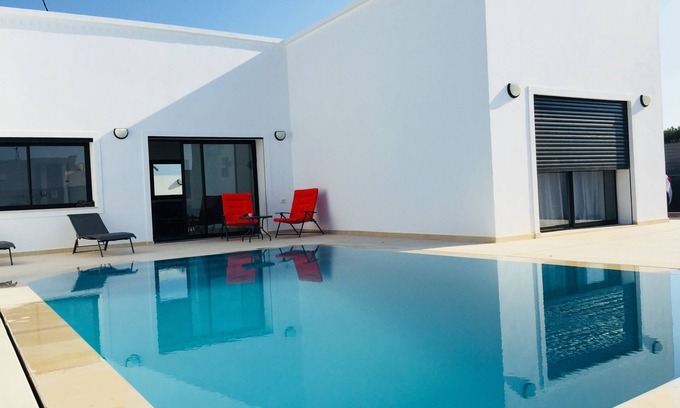 Aghir House | Superb Villa With Pool Djerba