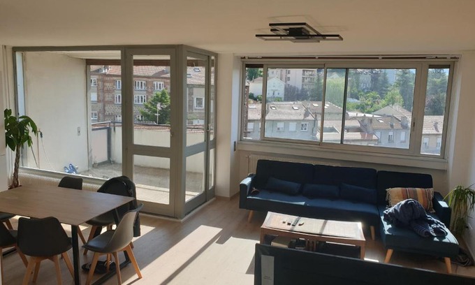 Villeboeuf - Fauriel - Vivaraize Apartment | Superbe appartement avec terrasse et garage