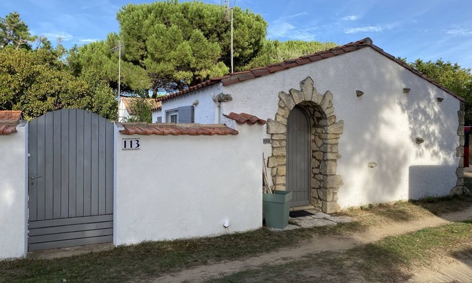 Domino House | Superbe Maisonnette DE Bourg Oleronaise Proche Plage/marché Animaux Accepté