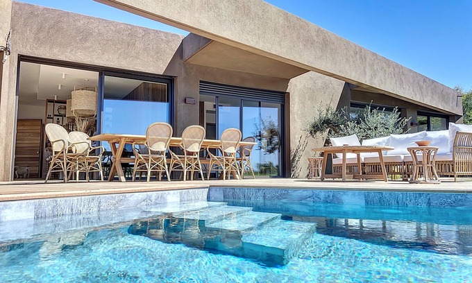 Marine de Davia Villa | Superbe Villa vue Mer, Piscine Chauffée, Terrain de Pétanque