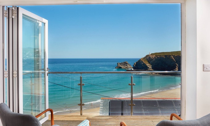 Portreath House | Superbly appointed accommodation, and a soothing hot tub on the decked balcony.