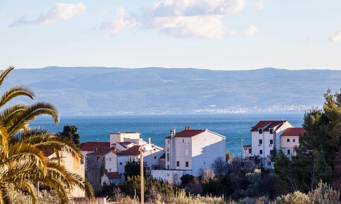 Stobrec Apartment | Superior apartment with two bedrooms, wifi, private parking