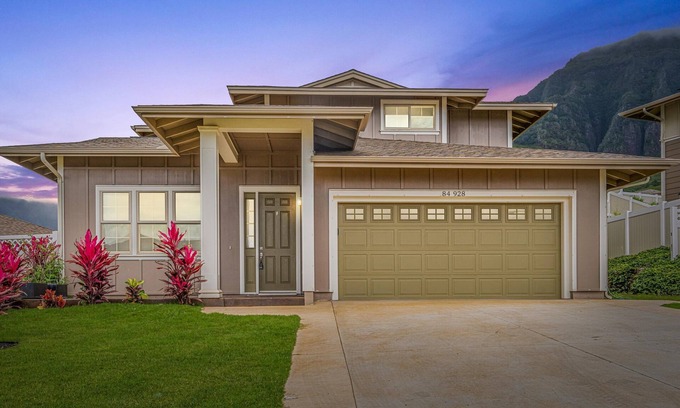 Makaha Valley House | 🌺 Support LOCAL: NEW! Mākaha Valley Home With Large Studio And Amazing Backyard