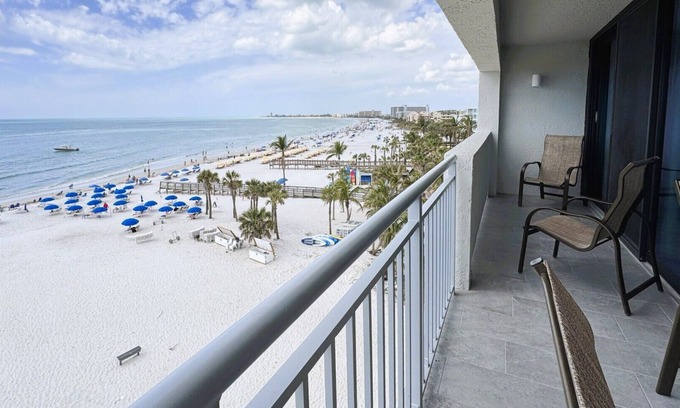 Siesta Key Condo | Surf, Sand, and Sunshine: Siesta Key 3BR Condo