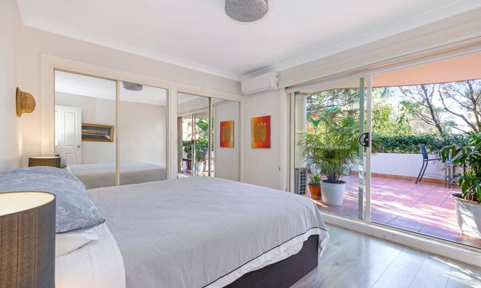 Dee Why Apartment | Surfers Retreat on Oaks | 2 min walk to the beach