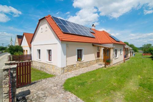 Veszpremfajsz Apartment | Sváb Ház