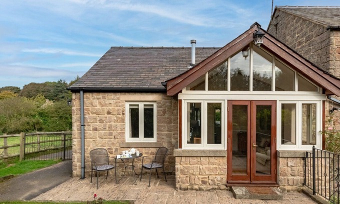 Birchover House | Swallows Nest - One Bedroom House, Sleeps 2