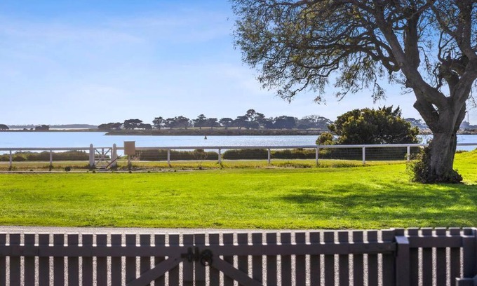 Queenscliff House | Swan View