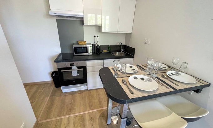 Meyzieu Nord Ouest Apartment | Sweet Horizon #3 - Stylish T2 Apartment