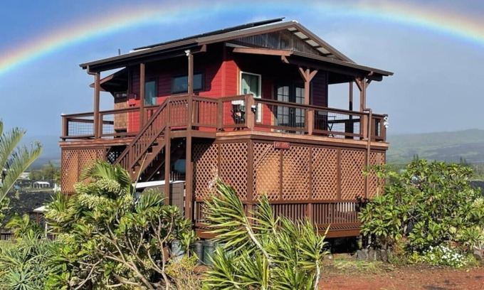 Kalapana House | Sweet Lava Retreat with Epic Ocean and Volcano Views