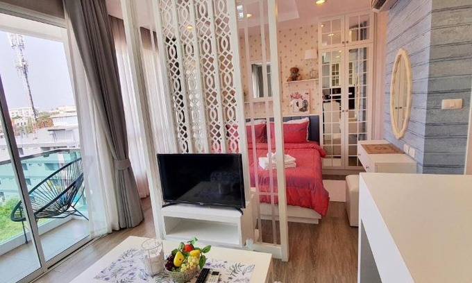 Saen Suk Apartment | Sweet Seaview flr6 with toproop pool flr7 at The BluX Bangsaen